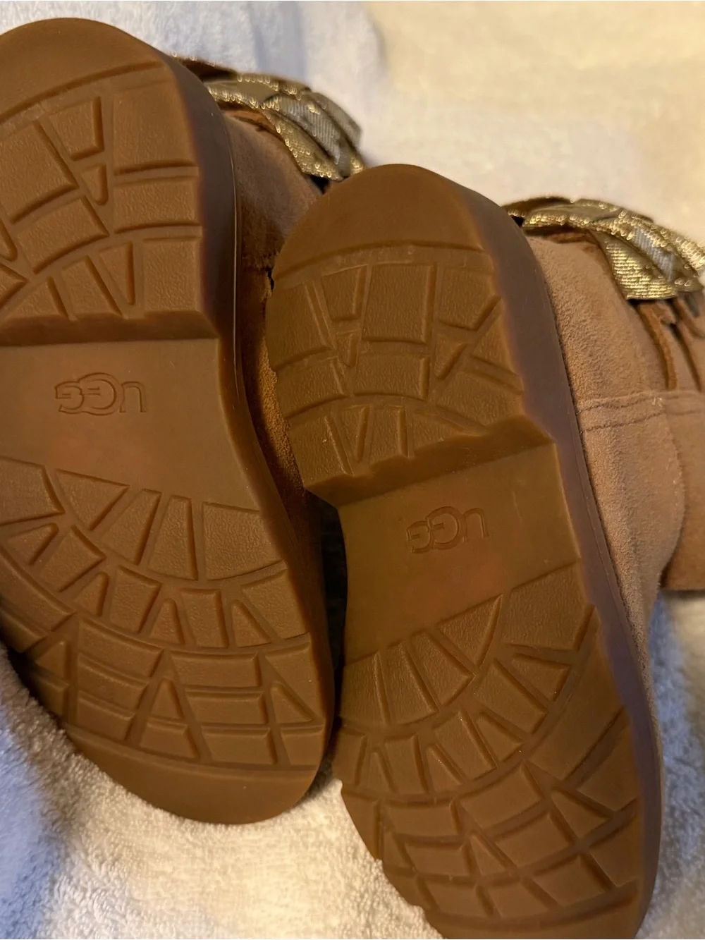 UGG Kids' Tillee Boots - Chestnut Tan Suede with Bow Details